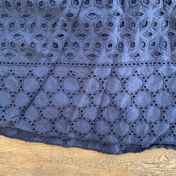 Hollister Flowy Navy Tank Top - Picture 5 of 6